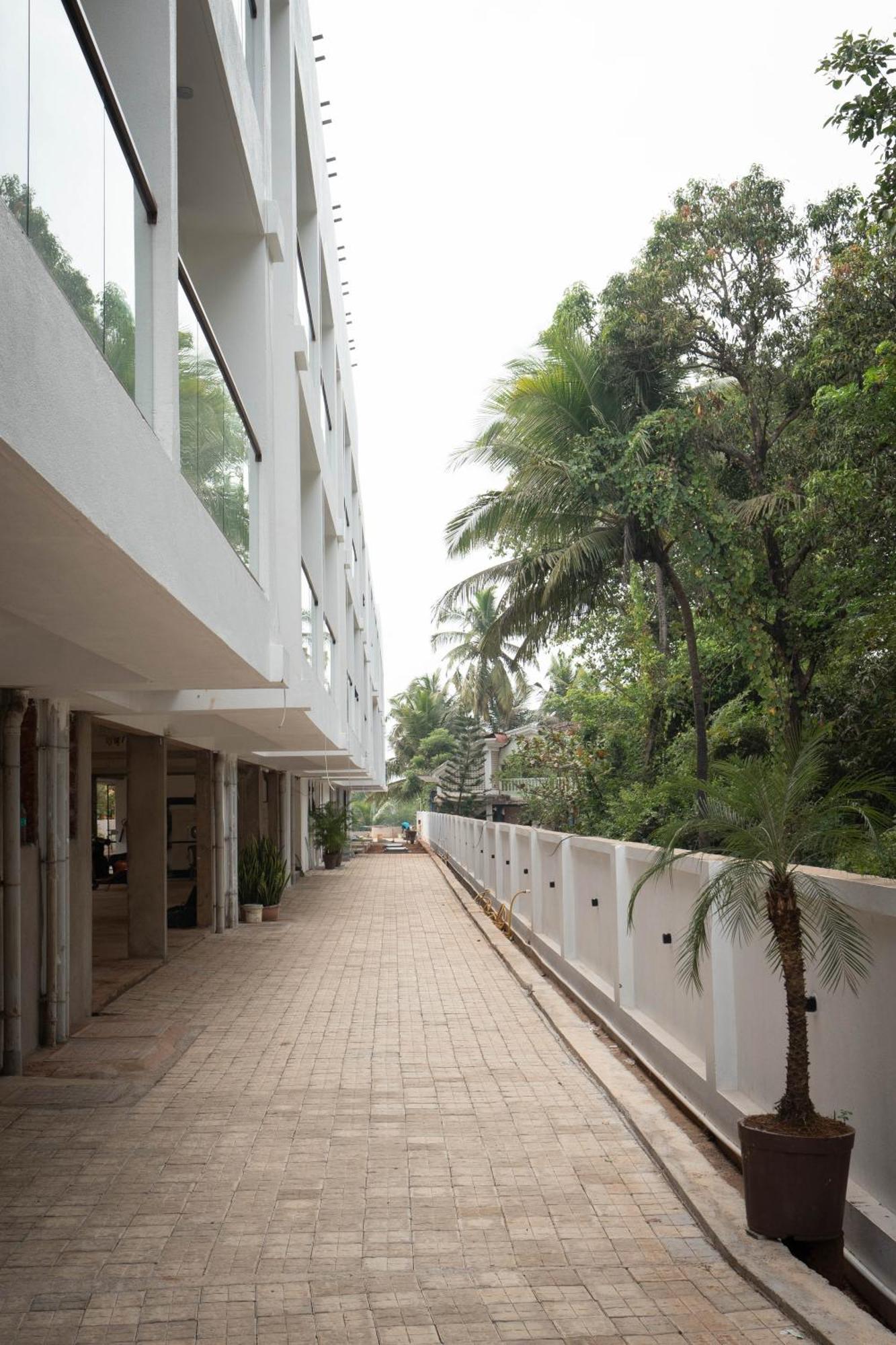 Mistral By The Sea Aparthotel Benaulim Exterior photo